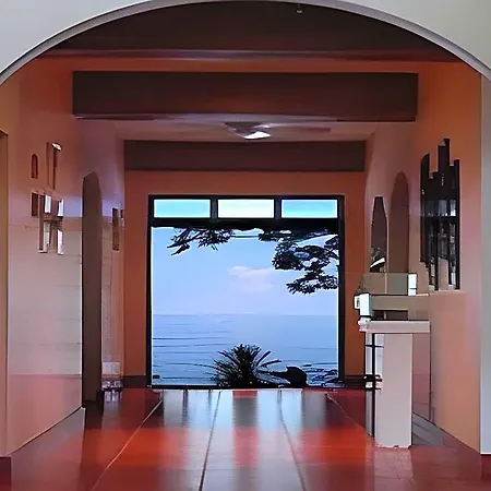 Las Flores Hotel